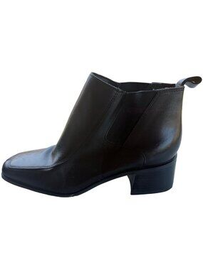 Naturalizer Black Leather Slip-on Ankle Boots w/Elastic Side Women's Size 8.5